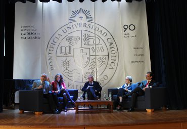 Congreso PUCV reúne a autoridades de educación en torno a la responsabilidad social universitaria - Foto 1