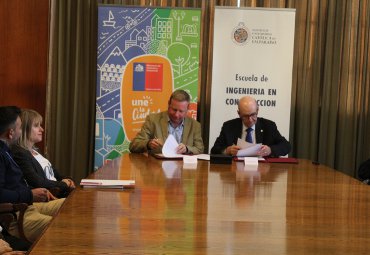 PUCV y SERVIU de Valparaíso firman convenio de colaboración por Paseo Borde Costero Barón - Foto 1