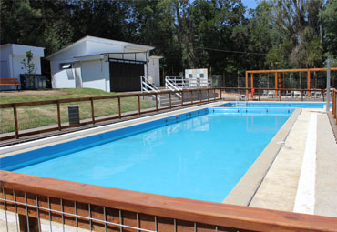 PUCV habilita piscina en Quinta Compton para todo su personal