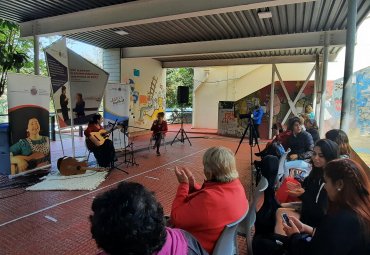Cantora maulina ofreció selección de tonadas y cuecas en Campus Sausalito - Foto 1