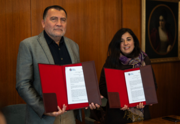 PUCV y ASPADE firman importante convenio de colaboración para el desarrollo de temáticas inclusivas