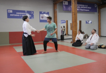 VIDEO: Estudiantes PUCV practican arte marcial Aikido