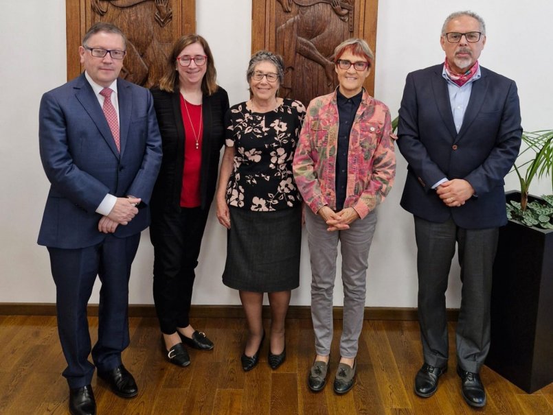 University strengthens its international links with Western Sydney University