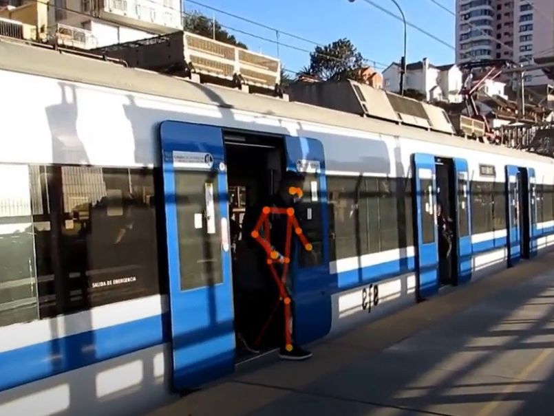 Proyecto permitirá a través de IA conocer la actividad de los pasajeros en estaciones de Metro