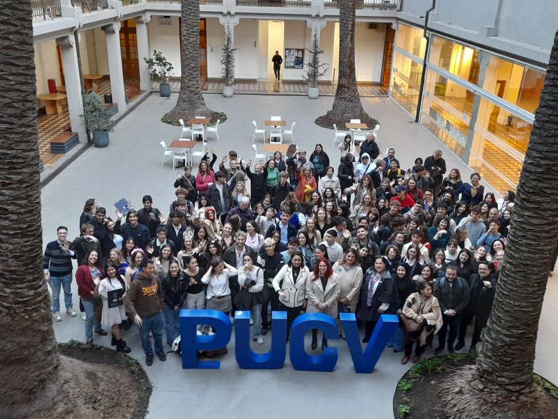 PUCV despide a 160 estudiantes de intercambio internacional de 15 países