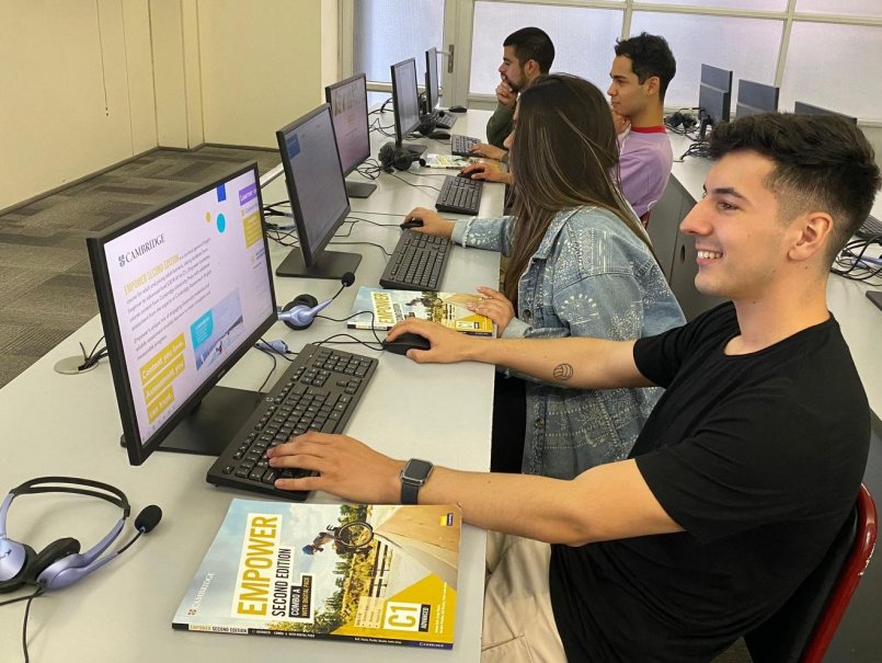 The PUCV moves forward in Language international certification: English and Spanish as strategic main Languages