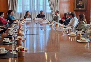 PUCV Conecta avanza en agenda regional con Ministerio de Medio Ambiente