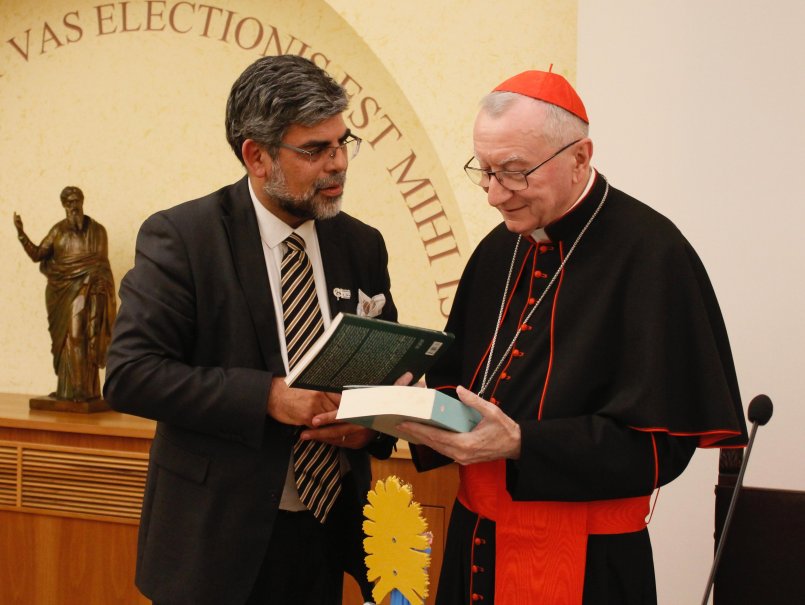Professor met with important authorities from the Holy See