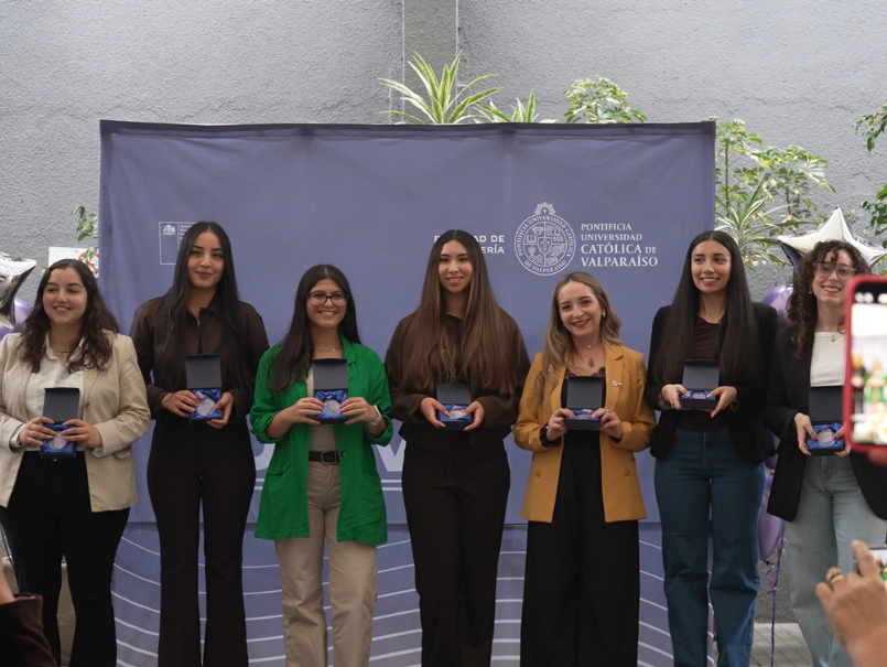 VIDEO: Facultad de Ingeniería rinde homenaje a alumnas destacadas
