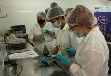 Mediante Programa FIC “ConCiencia Lab Caldera” alumnos de esta comuna crean prototipos de alimentos innovadores a base de salicornia