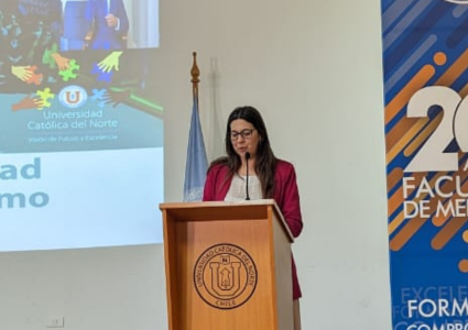 Seminario universitario promueve el diálogo y la identidad católica en la UCN