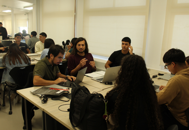 Proyecto “Incentiva en el Aula” permitió apoyar a emprendedores durante Operación Renta 2026