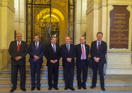 Rector visita instituciones francesas en el marco de misión europea del Consejo de Rectores - Foto 1