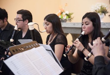 Funcionarios y pacientes del Hospital Fricke disfrutaron de novedoso concierto de flautas dulces