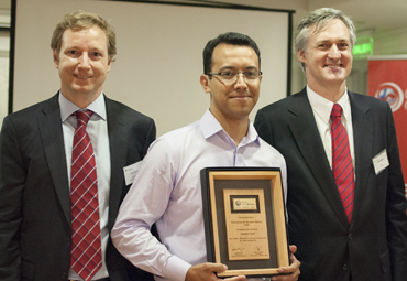 Premian a estudiante de doctorado PUCV por desarrollo de tecnología que elimina arsénico del aguaSin título