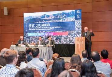 Observatorio Laboral de Valparaíso PUCV participó de actividad APEC - Foto 3