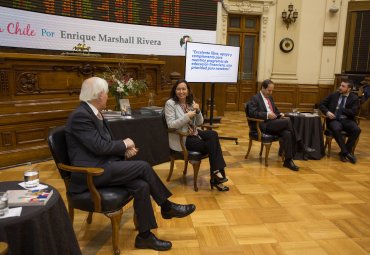 PUCV y Bolsa de Santiago presentaron libro de Enrique Marshall sobre Educación Financiera - Foto 4