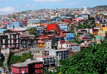 CEA-PUCV Santiago invita a muestra fotográfica “Valparaíso hoy”