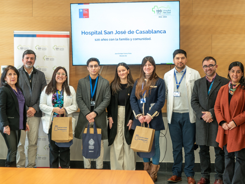 Visita delegación PUCV a Hospital San José de Casablanca