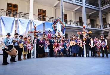 "Bajo la Estrella del Sur": recital del Conjunto Folklórico PUCV