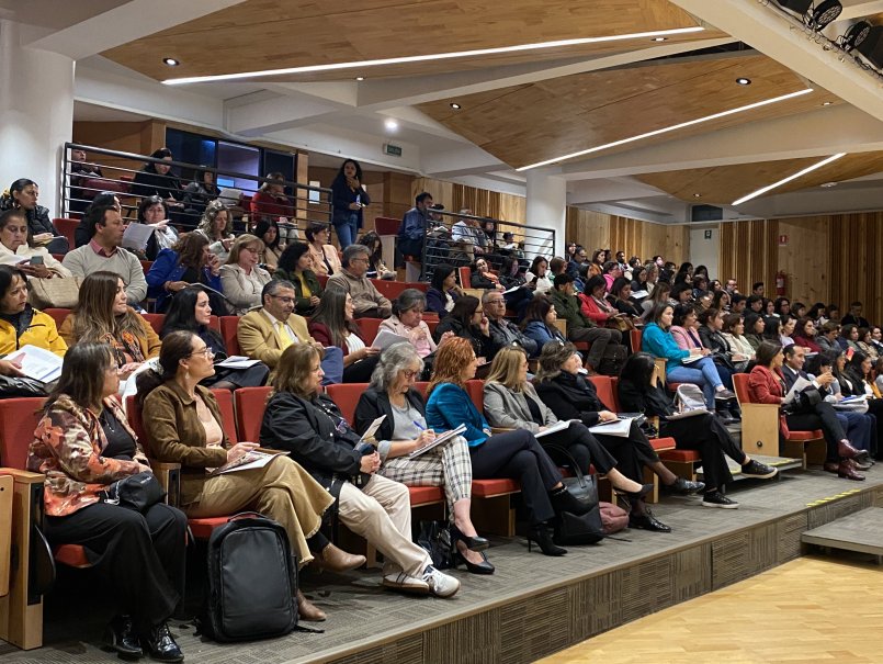 Líderes Educativos PUCV implementan Plan Nacional de Tutorías