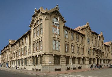 PUCV incorporará a 74 nuevos profesores y profesoras para fortalecer su planta académica
