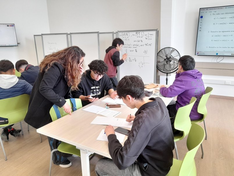 Universidad impulsa talleres de apoyo académico para estudiantes de 1° año de la Facultad de Ingeniería