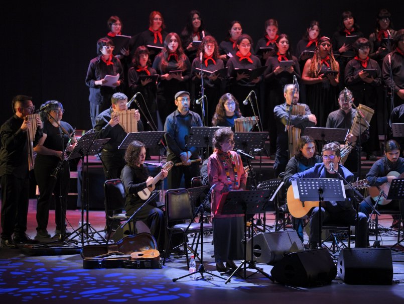 PUCV conmemoró Día de la Música Chilena junto a Isabel Parra y la Orquesta Andina PUCV