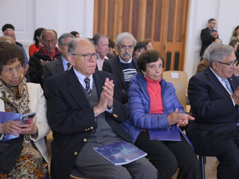 Con lanzamiento de libro Instituto de Biología celebra sus 70 años