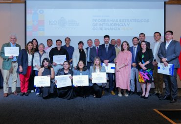 Finalizan diplomados de gobernanza e inteligencia estratégica