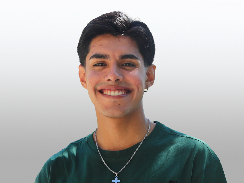 Actor nominado a los Premios Caleuche inicia sus estudios en Pedagogía en Historia