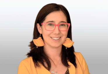 Alumni Carolina Tello comienza su segundo periodo como diputada