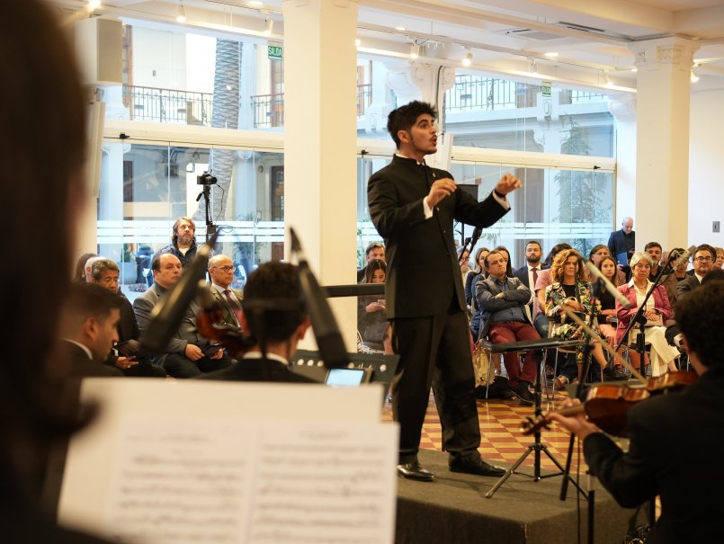 GALERÍA: Orquesta y Coro de Cámara PUCV ofrecen concierto por Inauguración del Año Académico