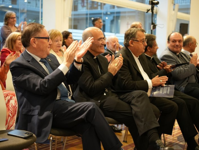 VIDEO: Orquesta y Coro de Cámara ofrecen emotivo concierto por inicio de Año Académico 2026