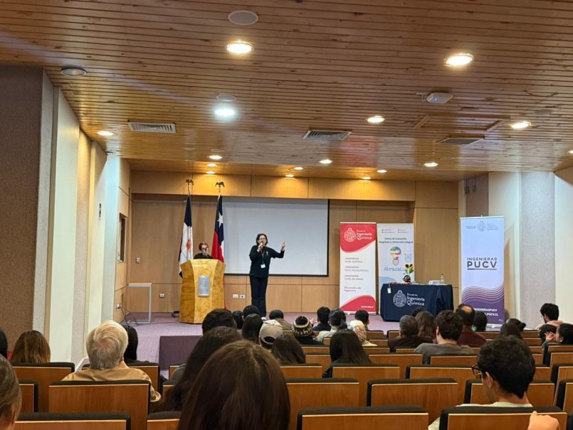 PUCV Inclusiva entrega herramientas y nuevas perspectivas sobre autismo a estudiantes de Ingeniería