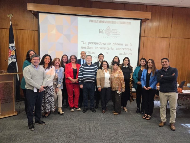 Universidad realiza curso de perspectiva de género para jefaturas del Personal de Apoyo a la Academia