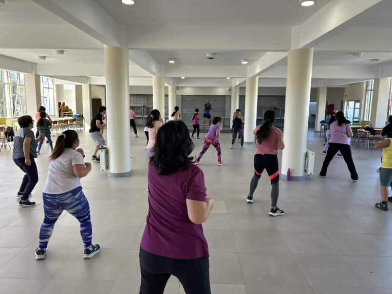 Positiva recepción de la comunidad a talleres deportivos en Campus Curauma