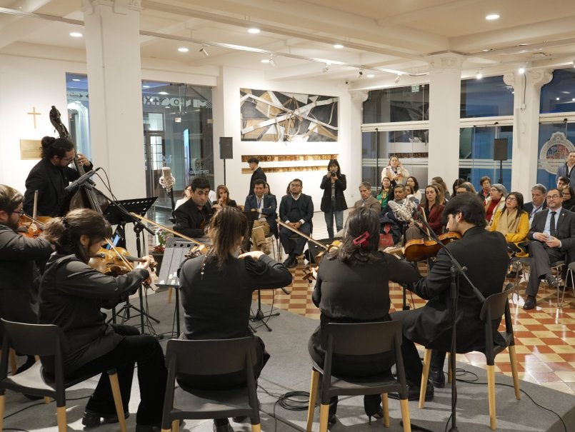 GALERÍA: Solistas de la Orquesta de Cámara PUCV brindaron concierto en encuentro CINDA