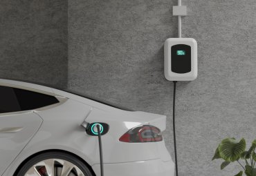 Estudiante proyecta cómo Chile adoptará los autos eléctricos hacia 2050