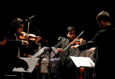 IMUS: Orquesta Juvenil de la PUCV se presentó en el Teatro Pompeya