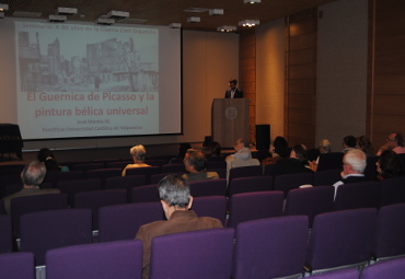 Facultad de Filosofía y Educación y CEA PUCV realizan seminario sobre la Guerra Civil Española