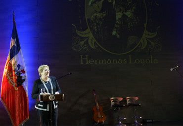 Presidenta Michelle Bachelet presenta disco “Hermanas Loyola”