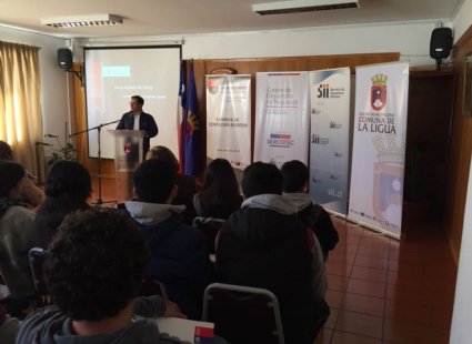 Estudiantes organizaron Seminario de Tributación en La Ligua