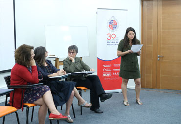 Democracia y ciudadanía: seminario organizado por la Escuela de Psicología PUCV analiza los conceptos desde una perspectiva de género