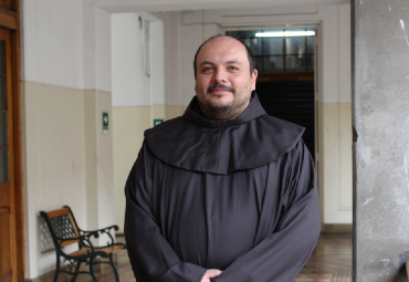 PUCV destaca proyectos de la Facultad Eclesiástica de Teología para mejorar la docencia universitaria