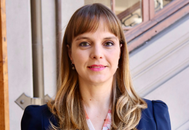 Profesora Laura Mayer participa en seminario de investigación de Derecho penal de la Universitat de Barcelona