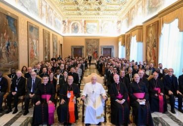 Papa Francisco: “Las maravillas florecen de las diferencias, no de la uniformidad”