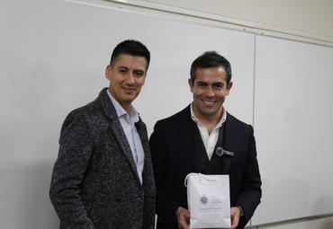 Héctor Cabrera de PwC expuso en la Escuela de Comercio