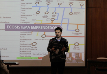 Director regional de SERCOTEC expuso a los alumnos de la Escuela de Comercio