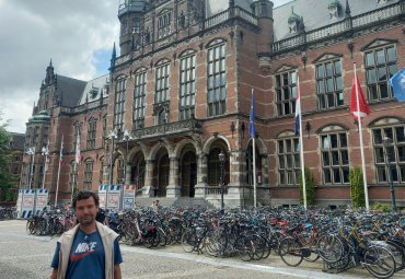 Profesor Johann Benfeld realiza visita académica en Países Bajos